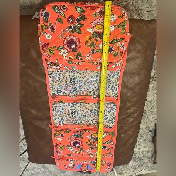NWOT Vera Bradley Hanging travel Organizer in Coral Floral. Cosmetic bag w/ hook - Picture 2 of 7